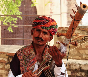 Ravanhatha Artist