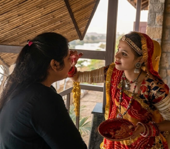 Rajasthani Welcome Girls